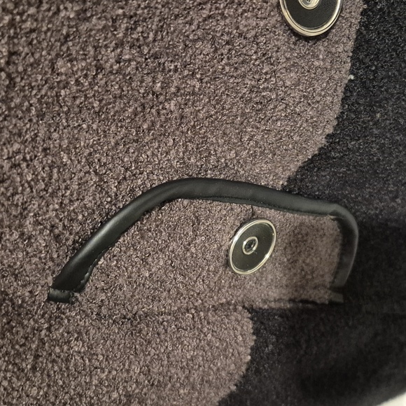 Susan Graves | Colorblock Peacoat | Large - Picture 5 of 7